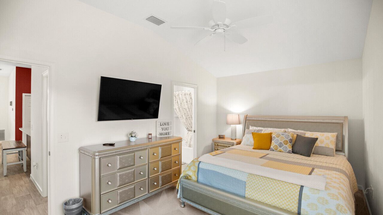 Photo of Bedroom in Lady Lake