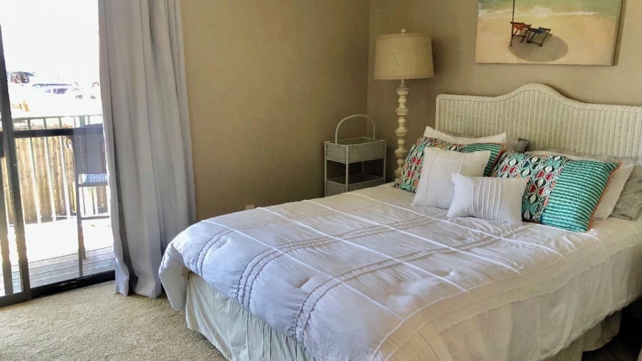 Photo of Bedroom in Miramar Beach