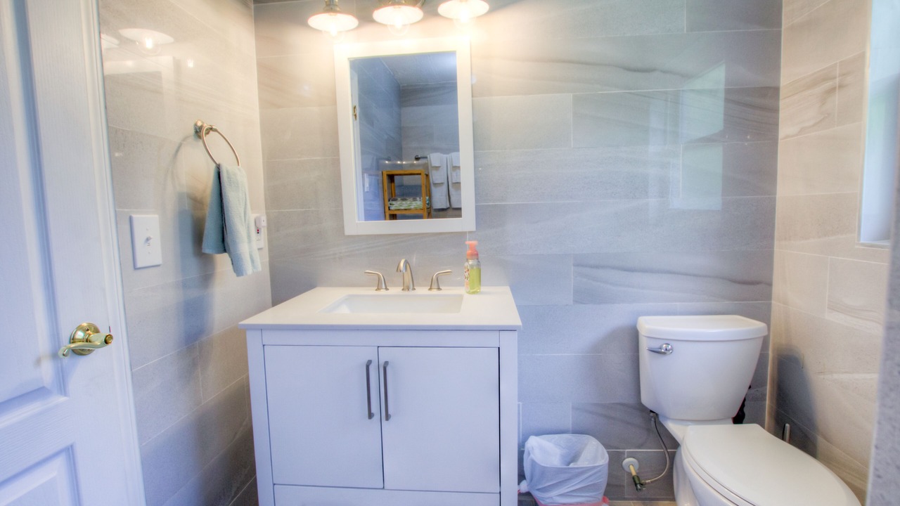 Photo of Bathroom in Dolphin's Cove