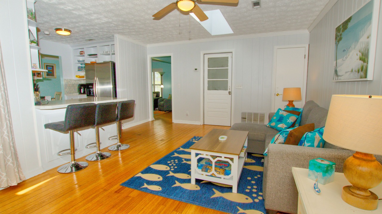 Photo of Livingroom in Dolphin's Cove
