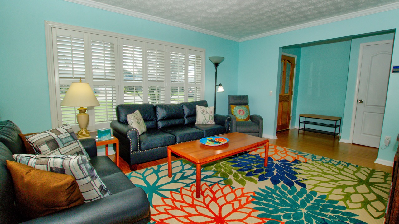 Photo of Livingroom in Dolphin's Cove