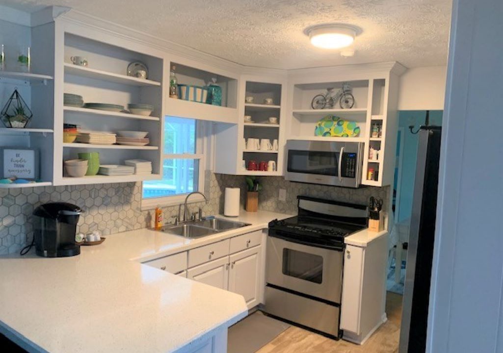 Photo of Kitchen in Dolphin's Cove