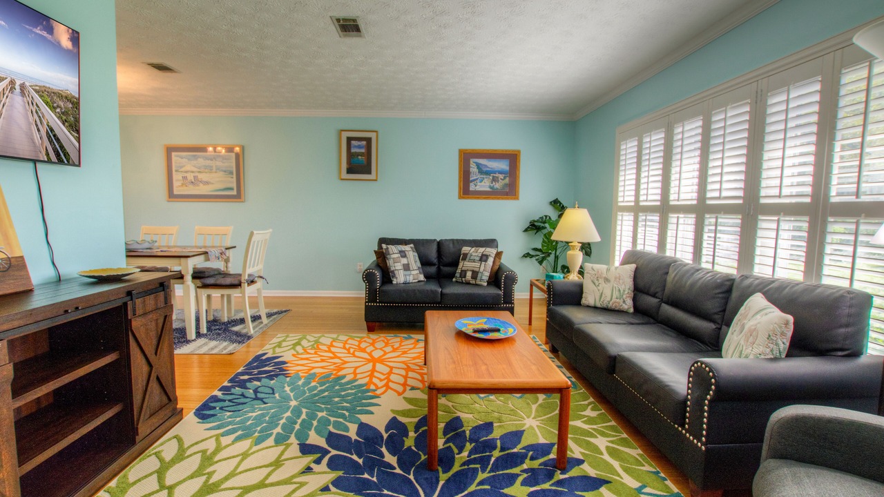 Photo of Livingroom in Dolphin's Cove