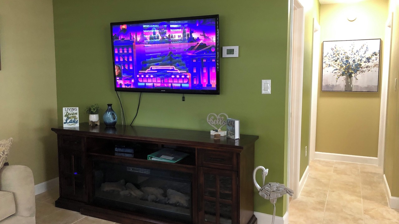 Photo of Livingroom in Salt Springs