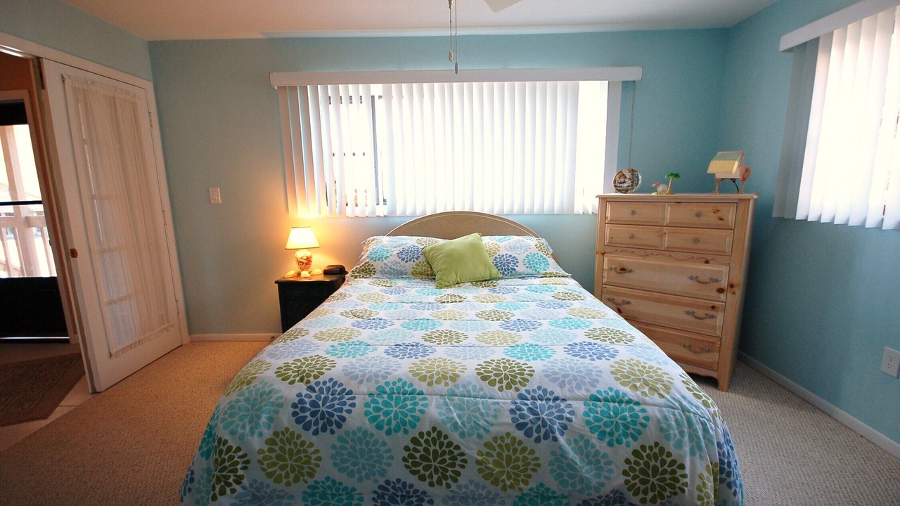 Photo of Bedroom in Bokeelia
