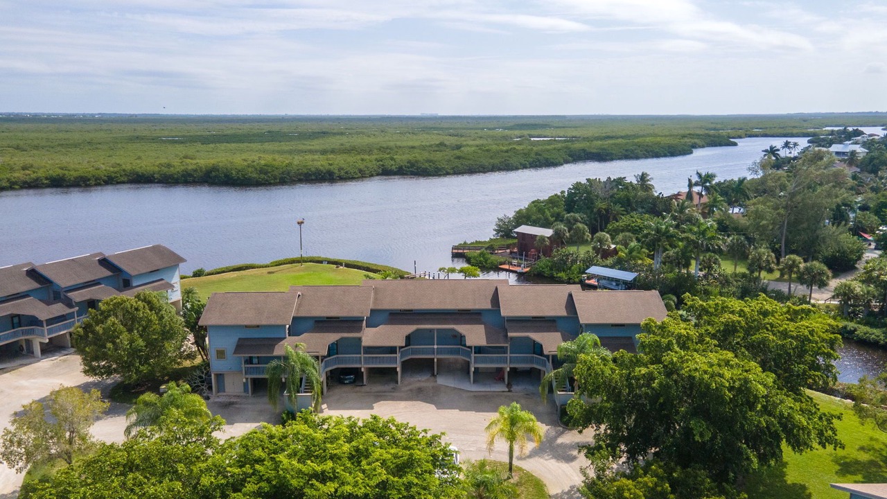 Photo of Outdoor in Pine Island Center