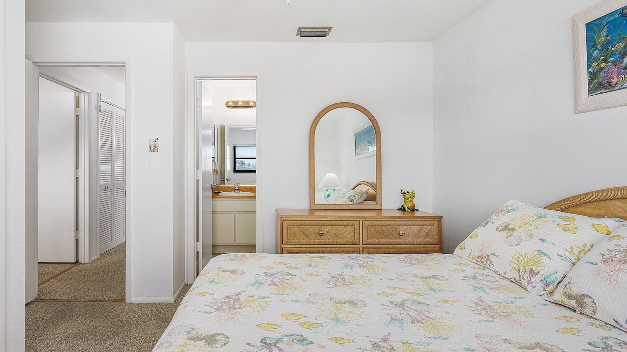 Photo of Bedroom in Pine Island Center