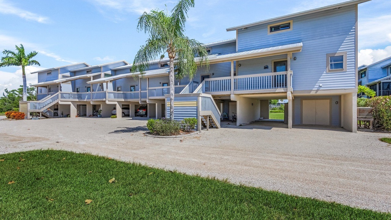 Photo of Outdoor in Pine Island Center