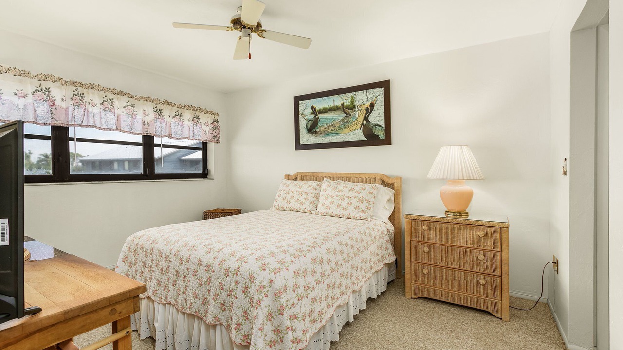 Photo of Bedroom in Pine Island Center