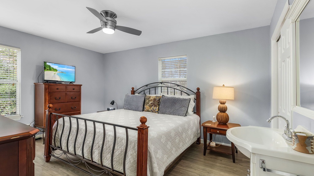 Photo of Bedroom in Pineland