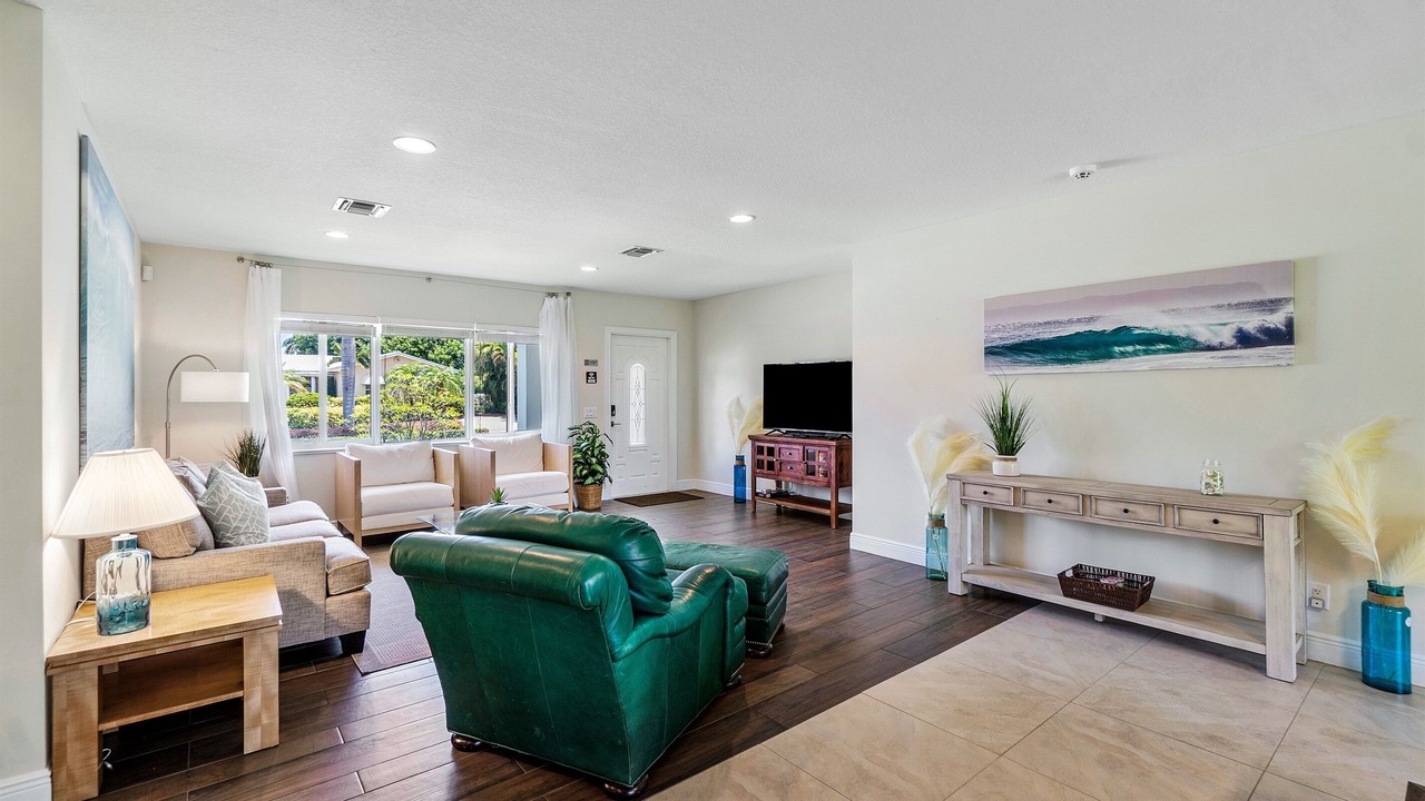 Photo of Livingroom in Singer Island