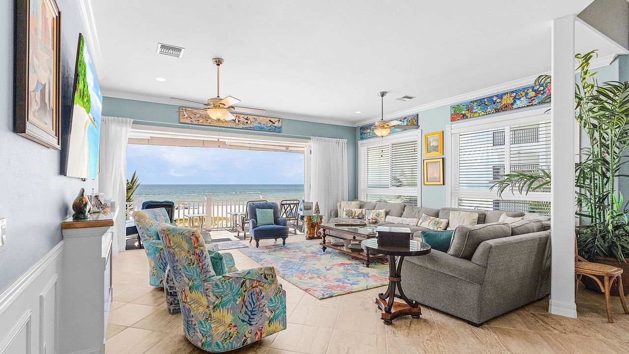 Photo of Livingroom in Fort Myers Beach