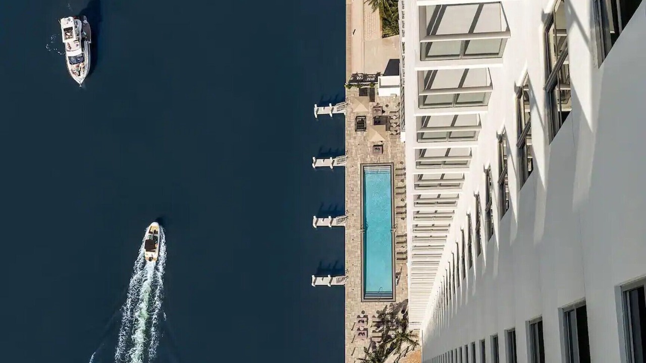 Photo of Outdoor in Hallandale Beach