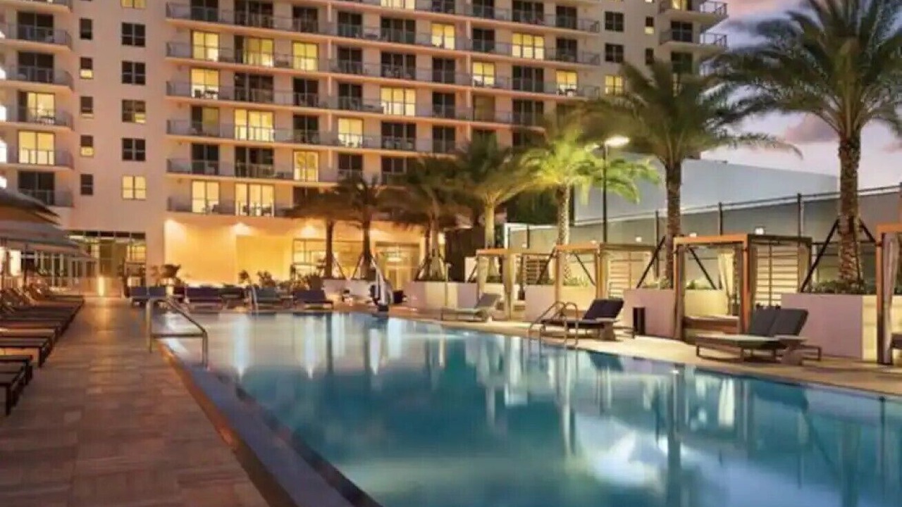 Photo of Outdoor in Hallandale Beach