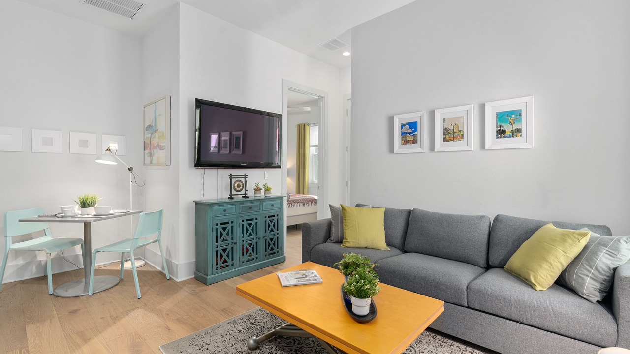 Photo of Livingroom in College Park