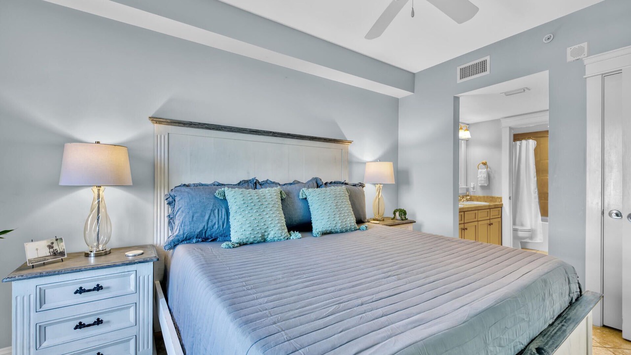 Photo of Bedroom in Baytowne Wharf