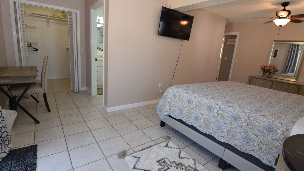 Photo of Bedroom in South Gate Ridge