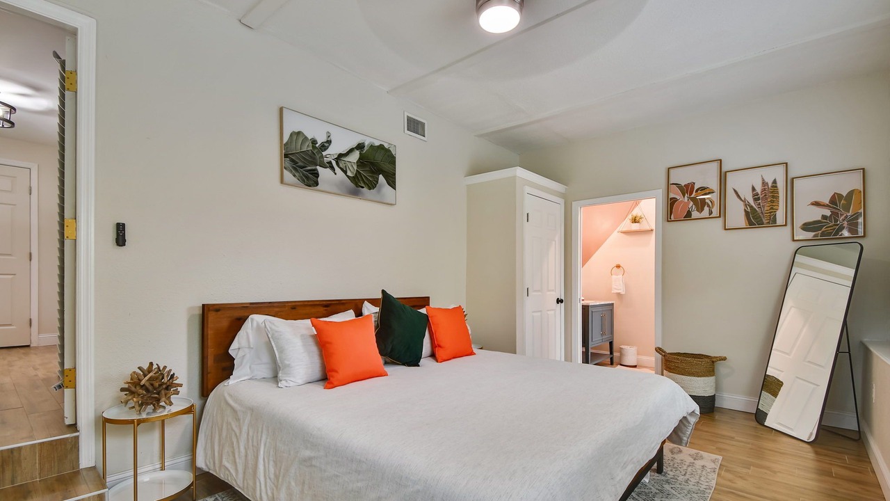 Photo of Bedroom in Gulfport