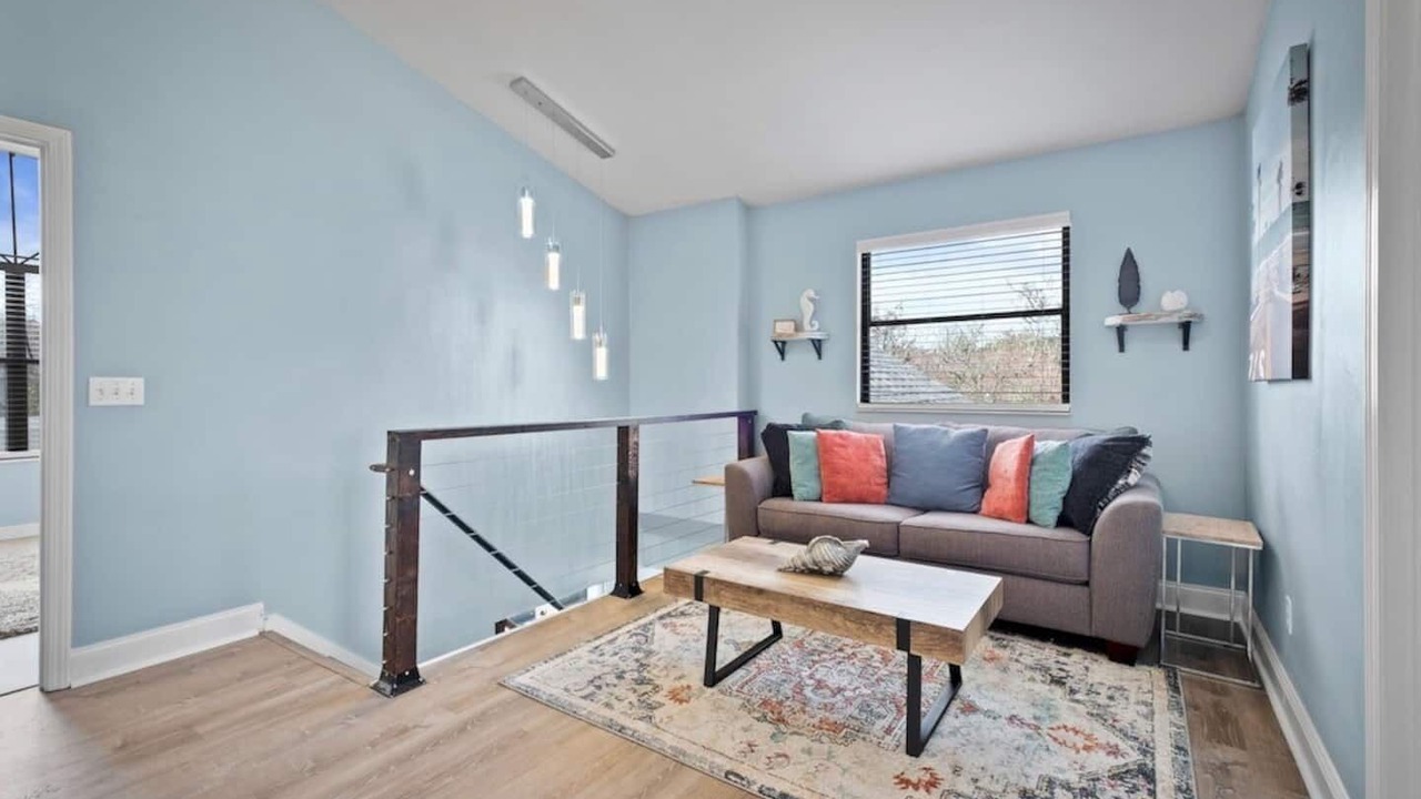 Photo of Livingroom in Dolphin's Cove