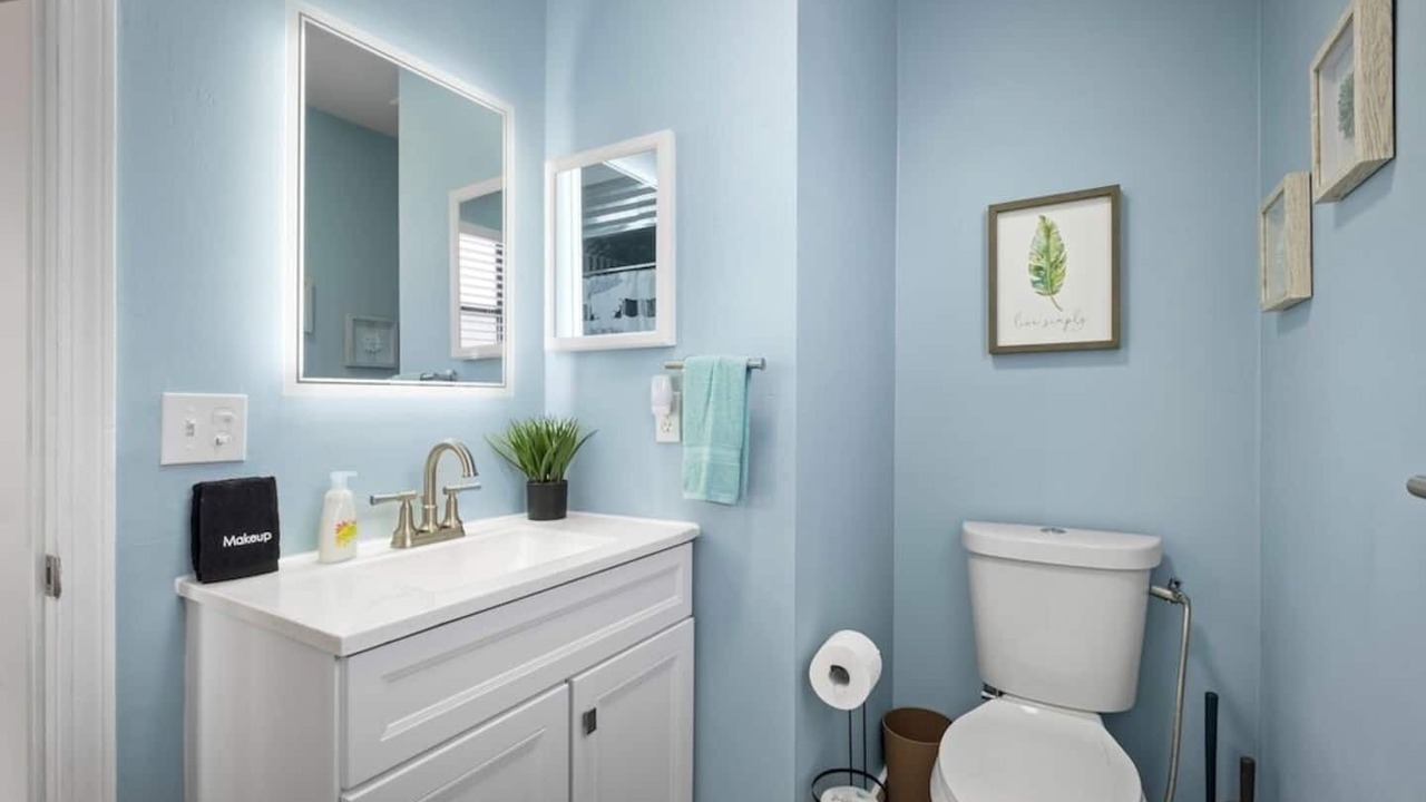 Photo of Bathroom in Dolphin's Cove
