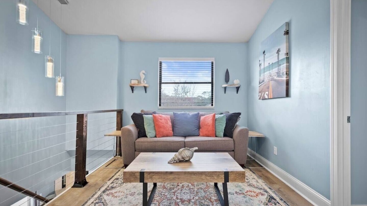 Photo of Livingroom in Dolphin's Cove