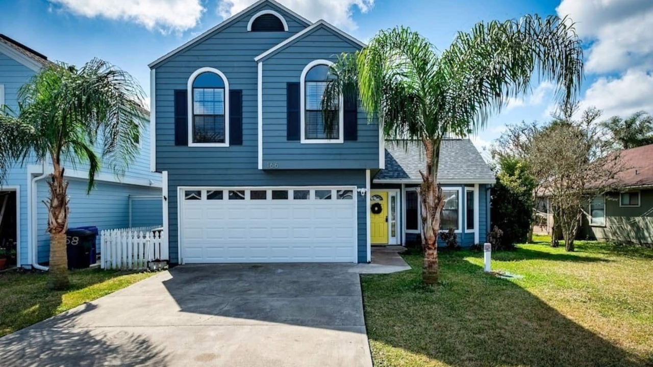 Photo of Outdoor in Dolphin's Cove