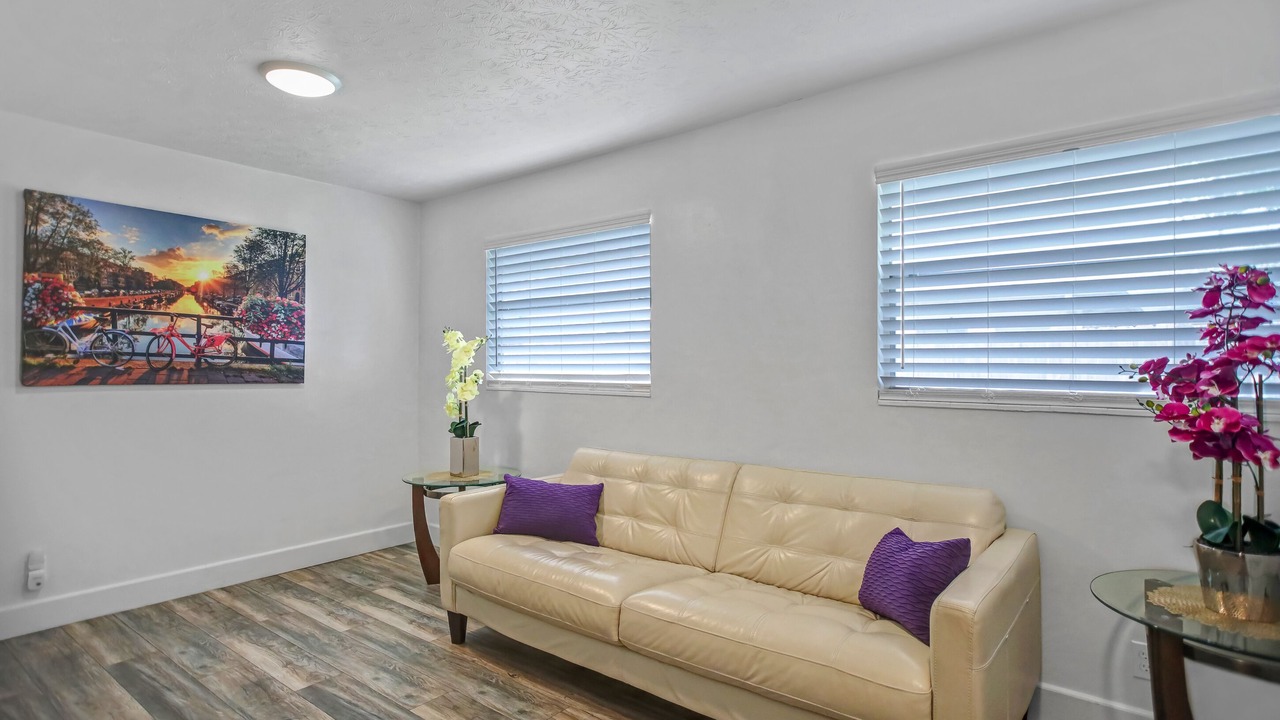 Photo of Livingroom in Orange Park