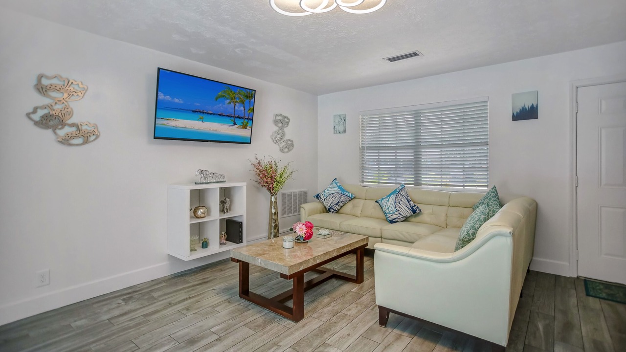Photo of Livingroom in Orange Park