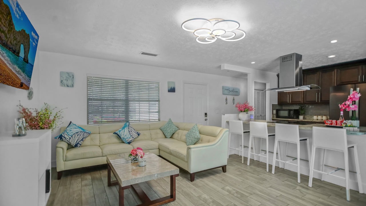 Photo of Livingroom in Orange Park