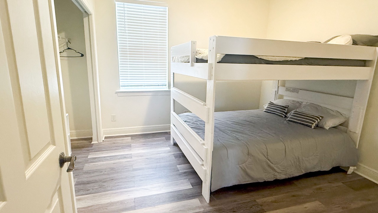 Photo of Bedroom in Fort Myers Shores