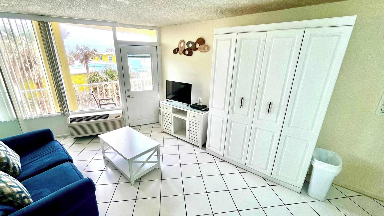 Photo of Livingroom in Ormond Beach