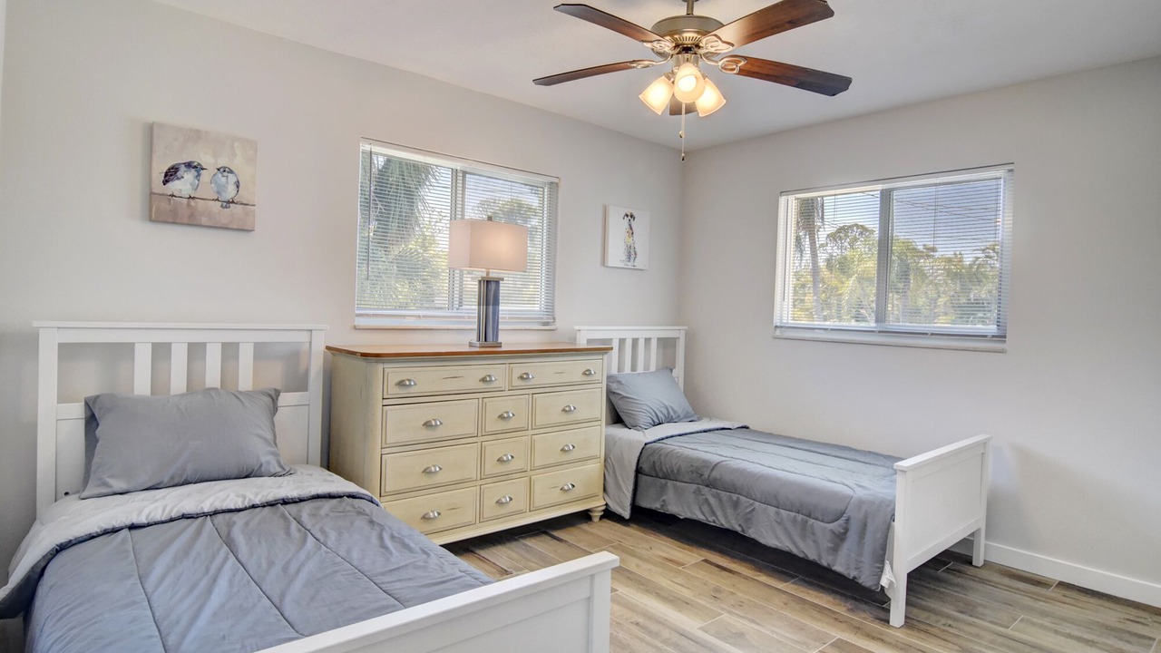 Photo of Bedroom in Saint James City