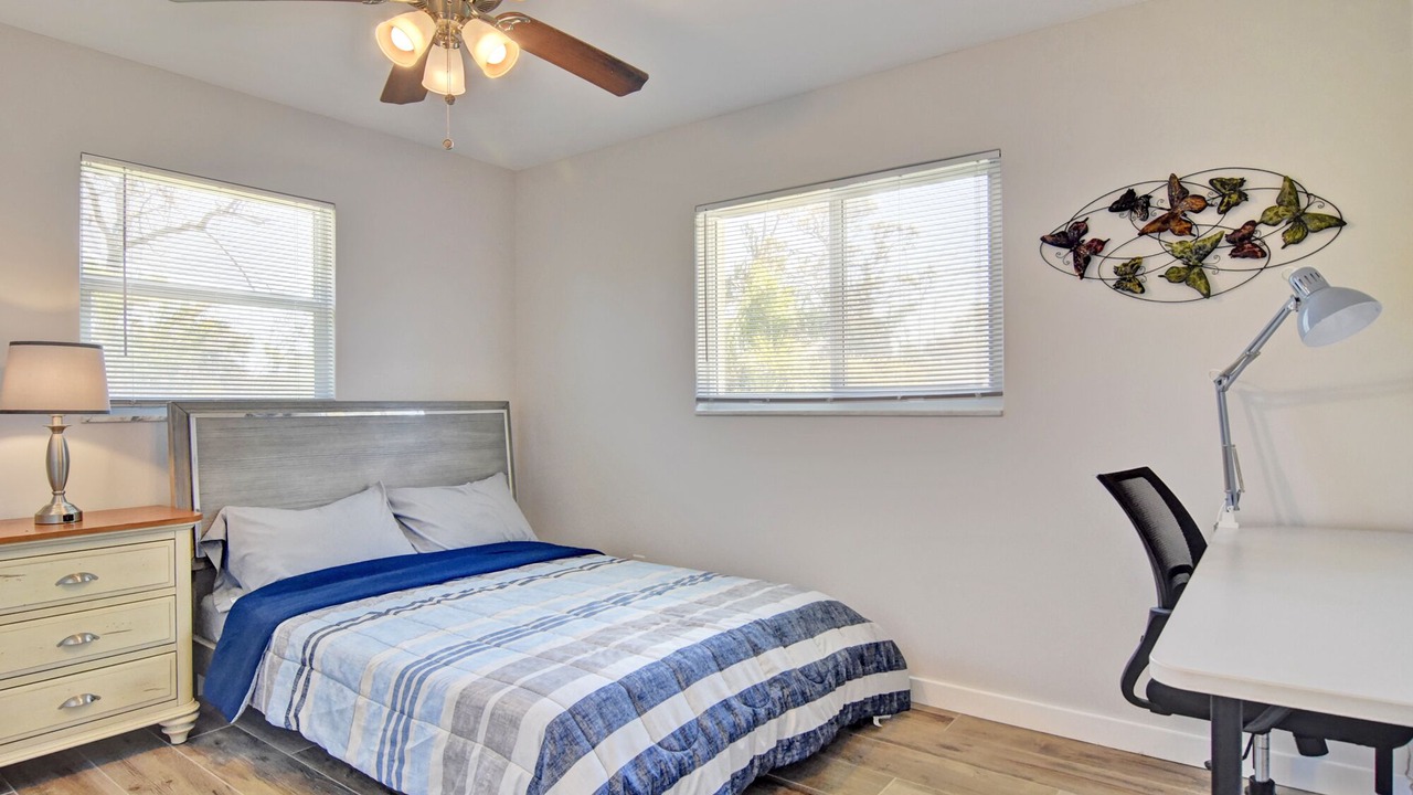 Photo of Bedroom in Saint James City