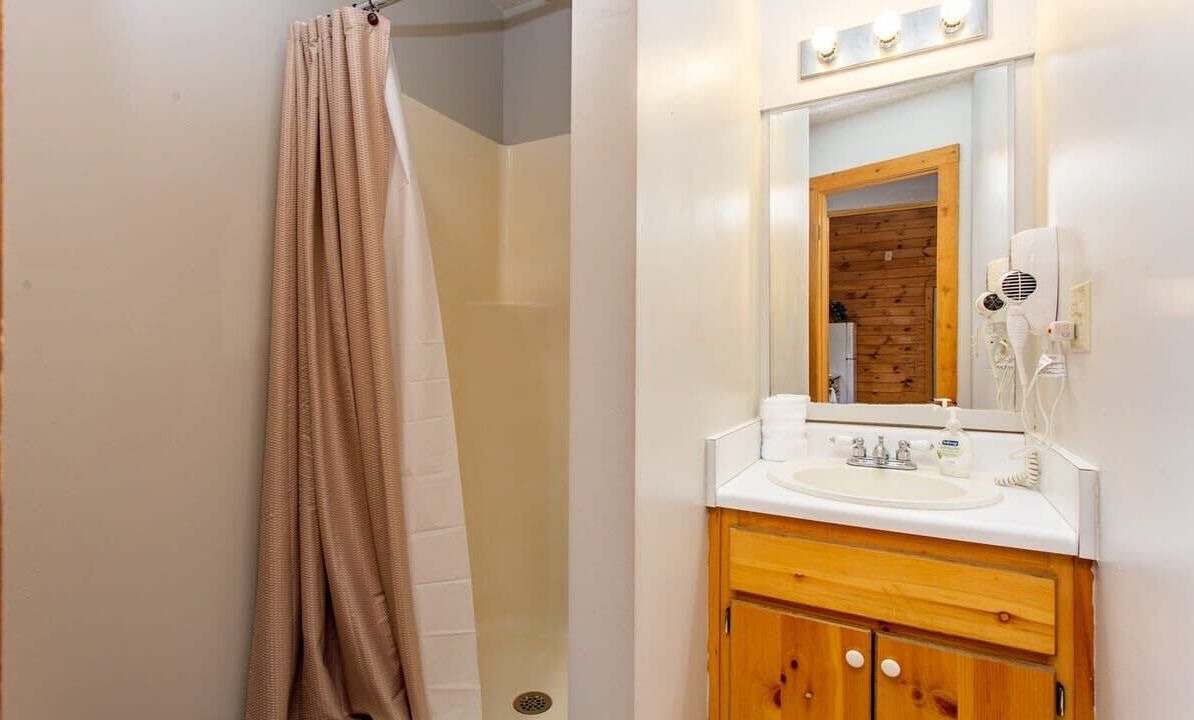 Photo of Bathroom in Ellijay