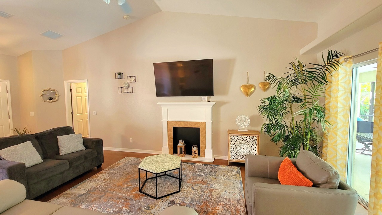 Photo of Livingroom in North Port