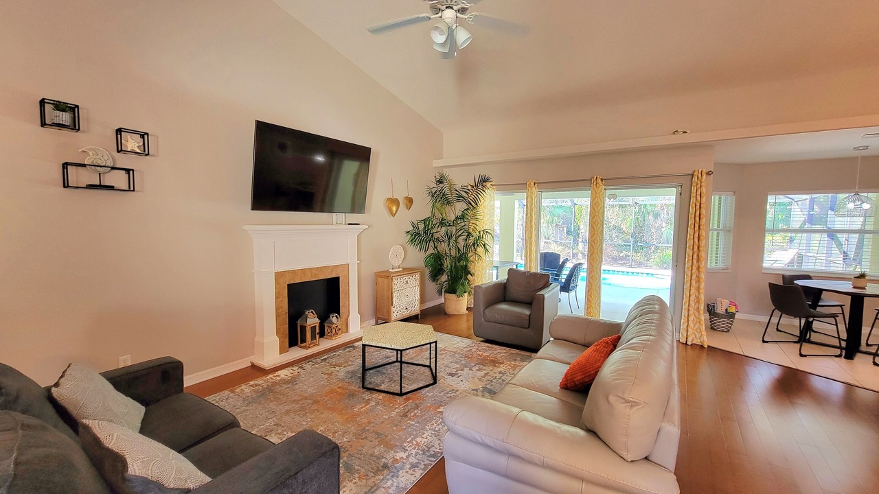Photo of Livingroom in North Port