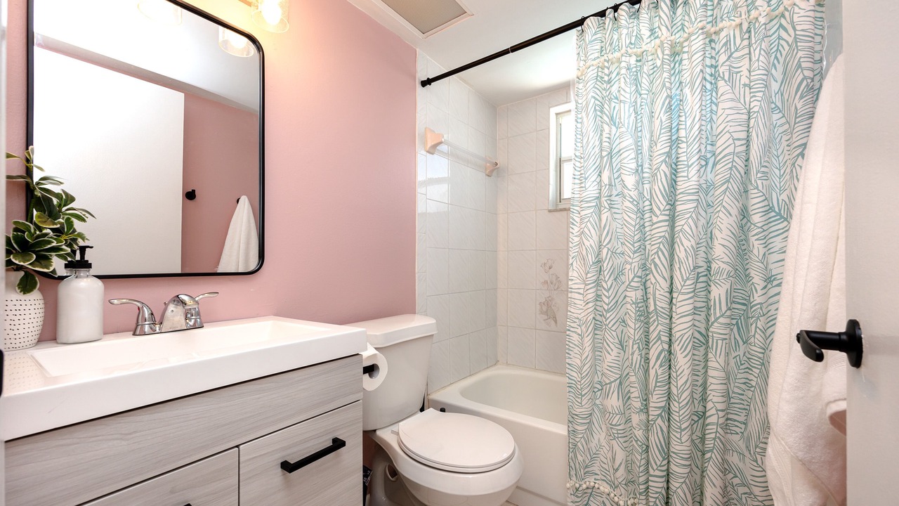 Photo of Bathroom in Jasmine Estates