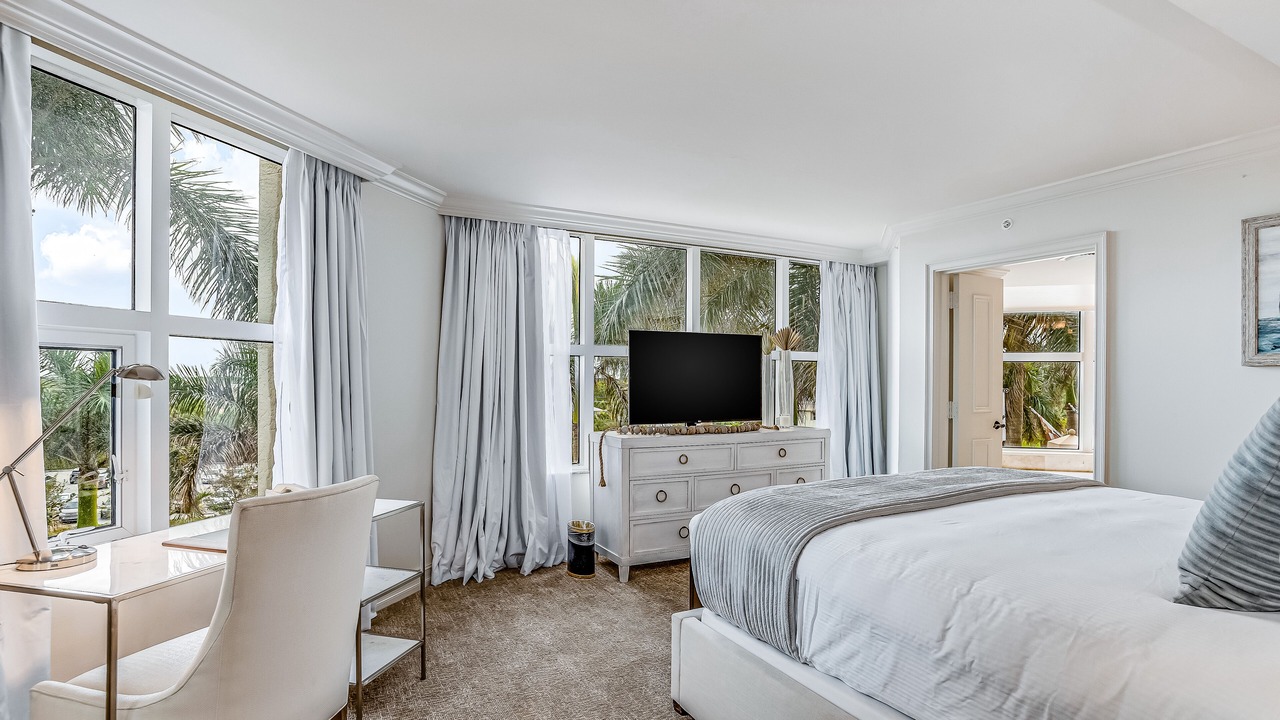 Photo of Bedroom in Marco Island