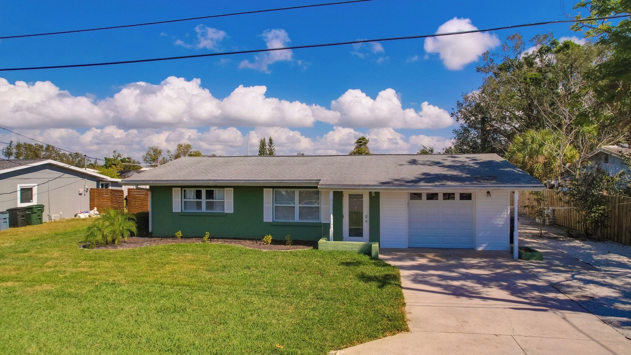 Photo of Outdoor in Gulf Gate Estates