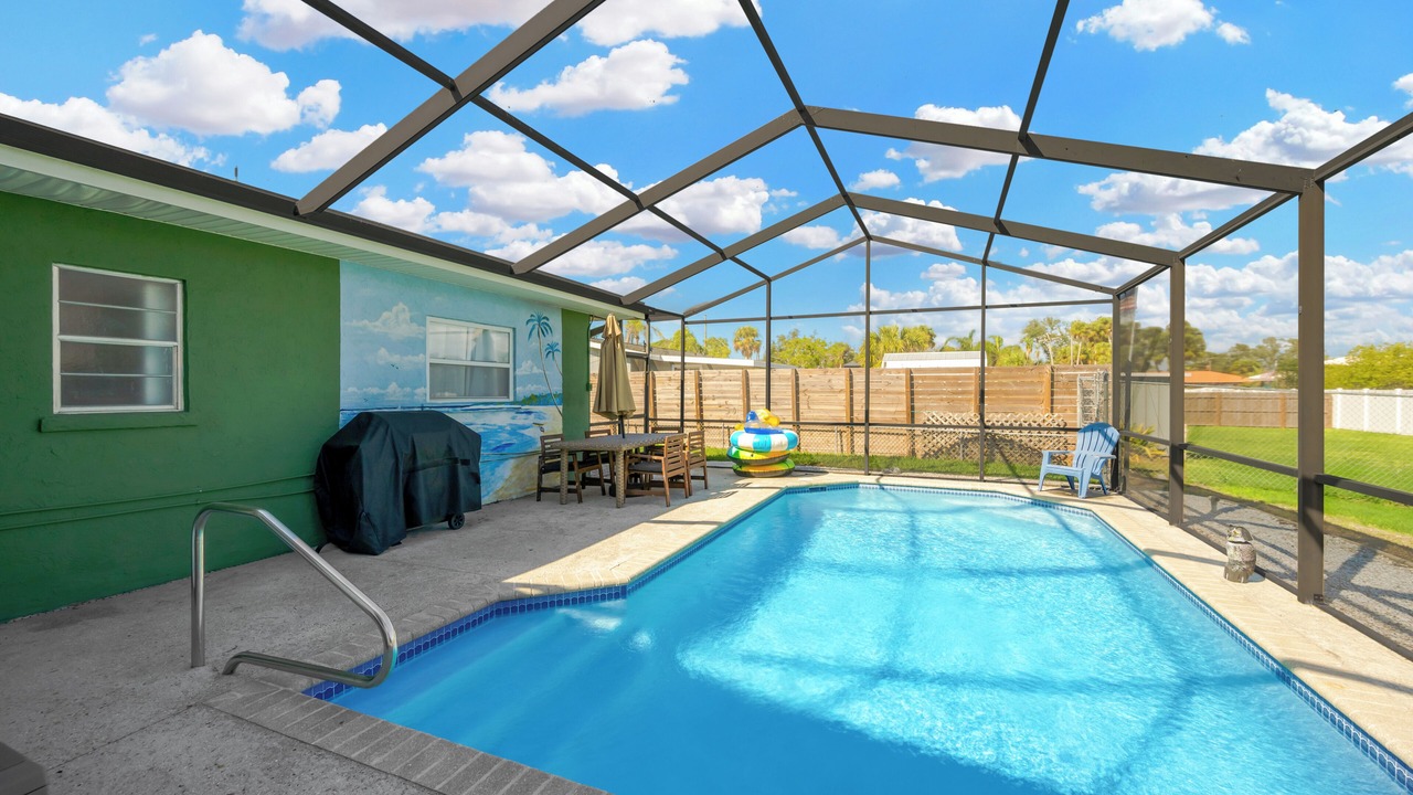 Photo of Outdoor in Gulf Gate Estates