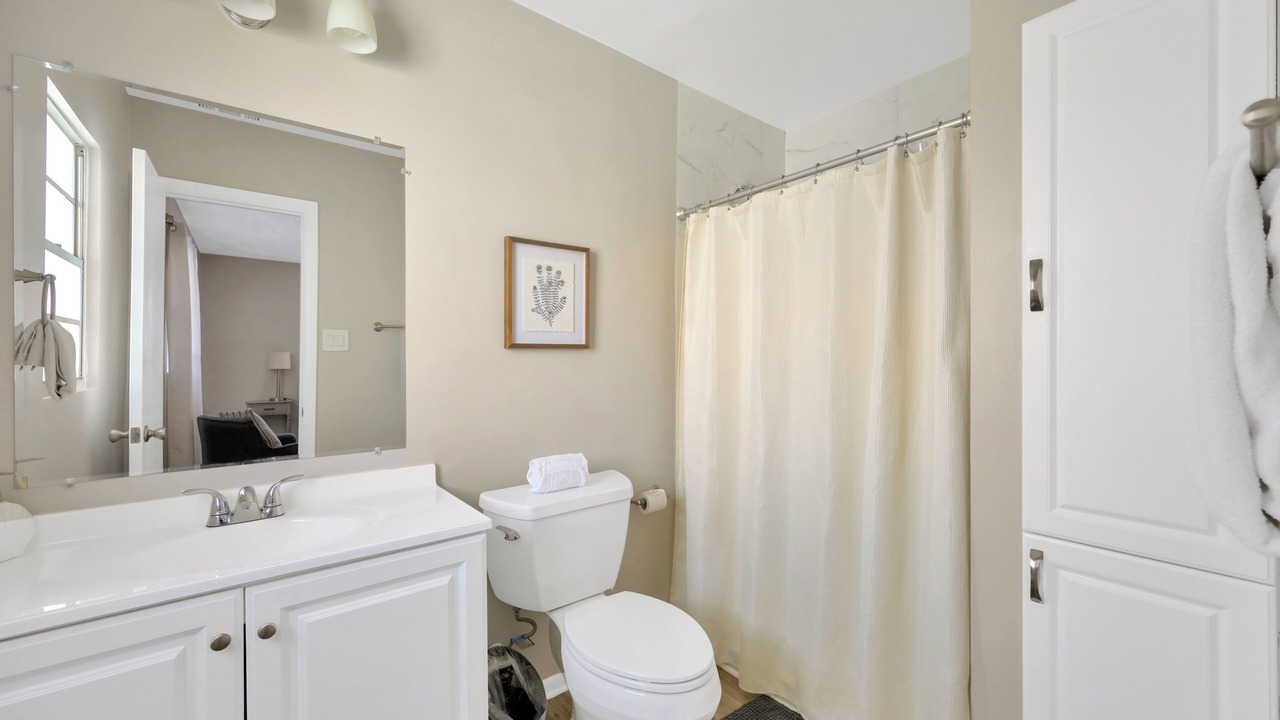 Photo of Bathroom in Gulf Gate Estates