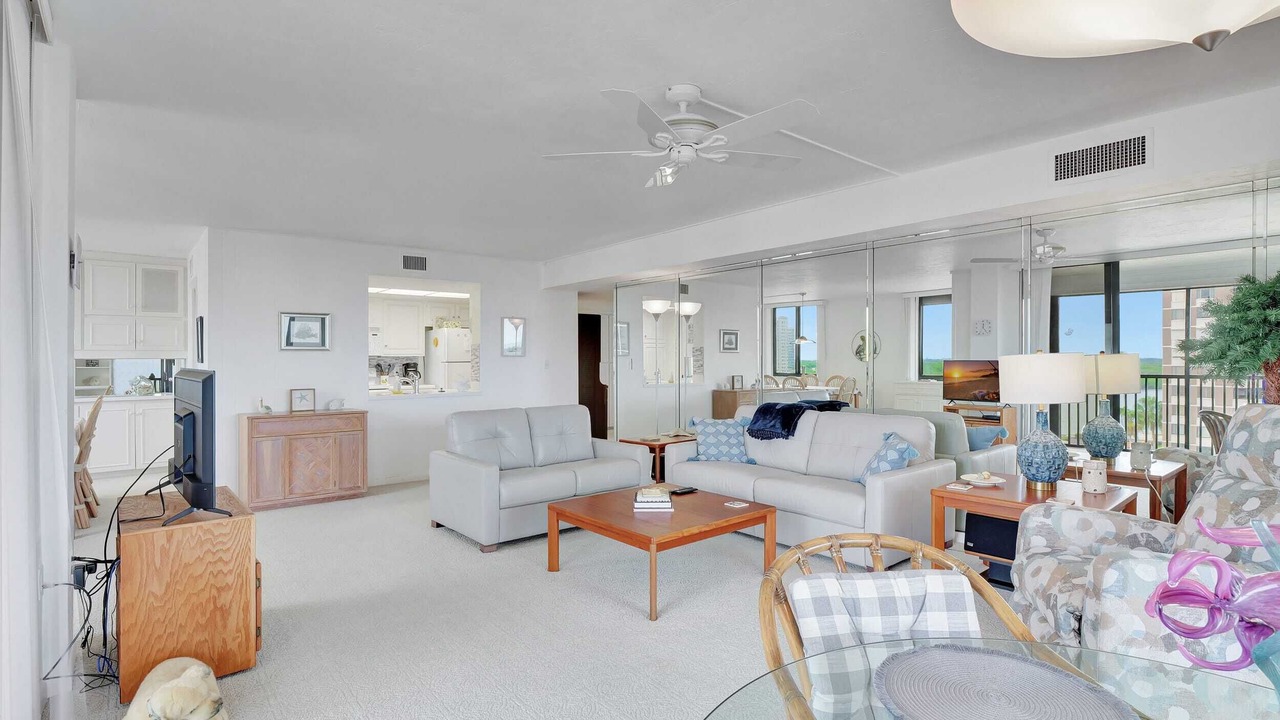 Photo of Bedroom in Vanderbilt Beach