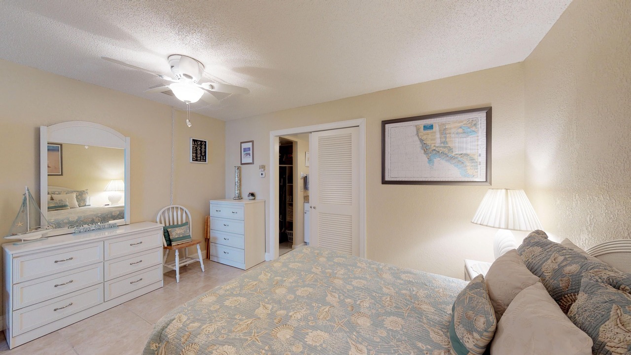 Photo of Bedroom in Isles of Capri