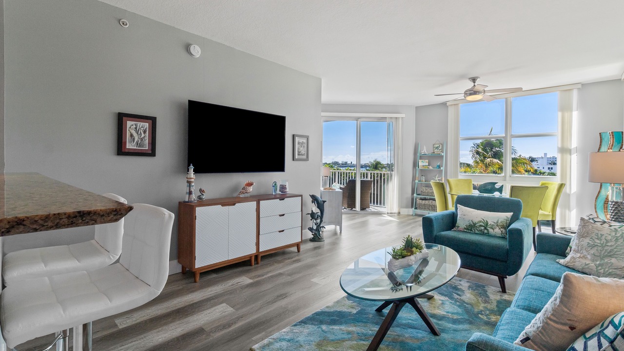 Photo of Bedroom in East Ocean Ave