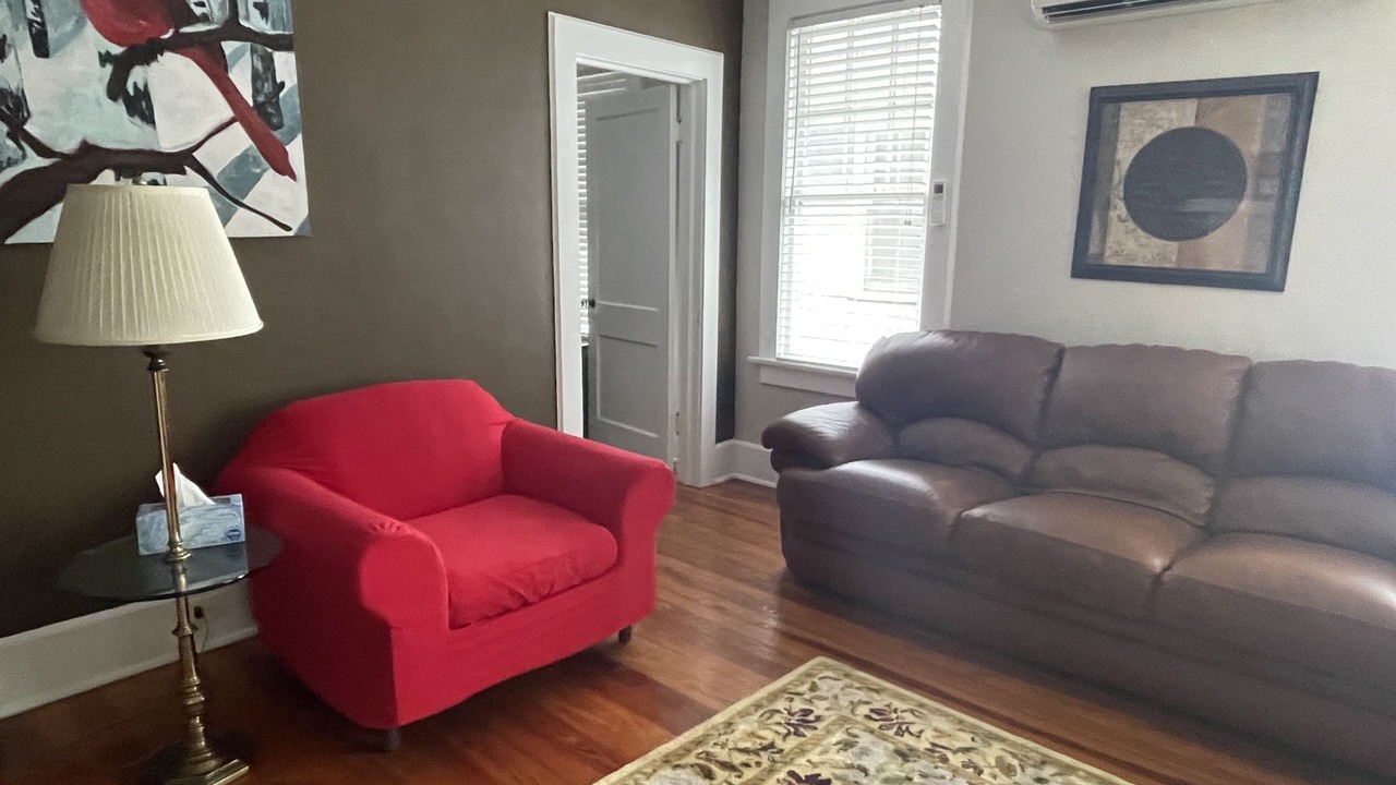 Photo of Livingroom in Murray Hill