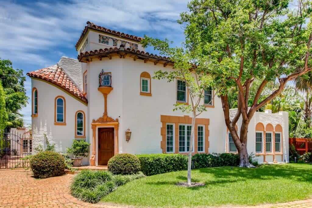 Photo of Outdoor in Parker Ridge