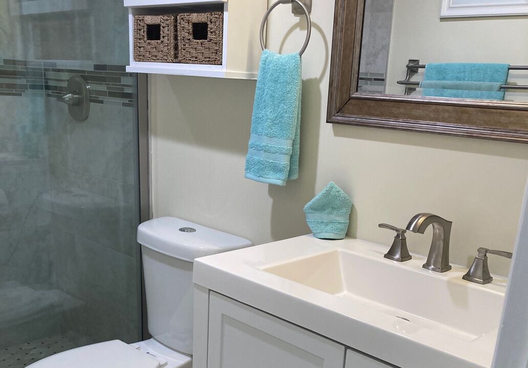 Photo of Bathroom in Vanderbilt Beach