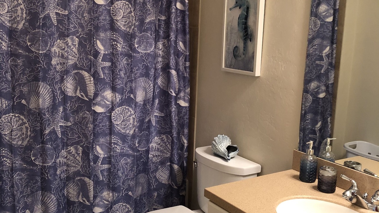 Photo of Bathroom in Suwannee
