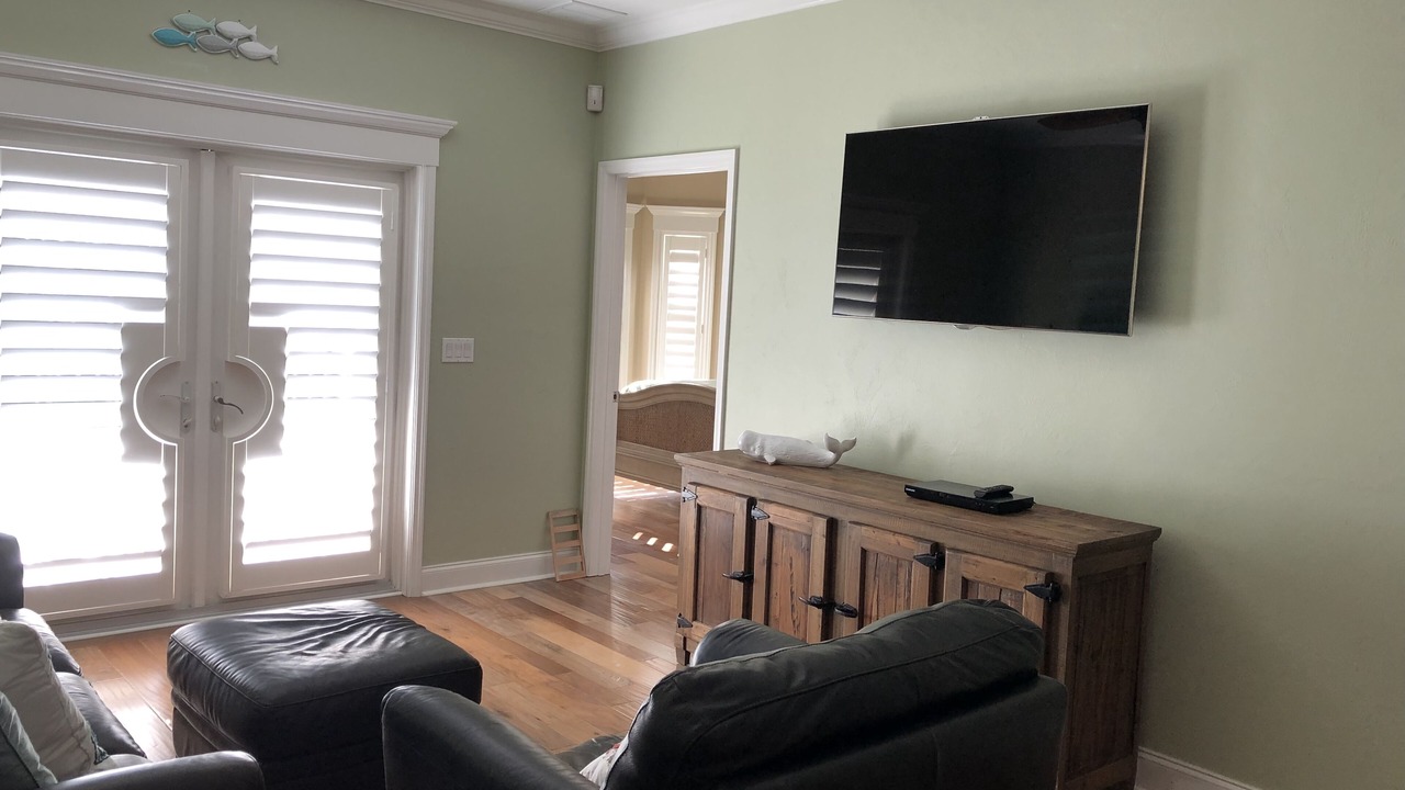 Photo of Livingroom in Suwannee