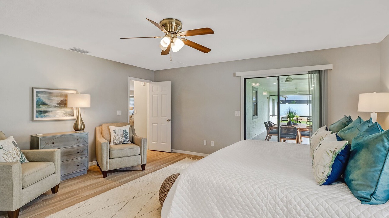 Photo of Bedroom in Willoughby Acres